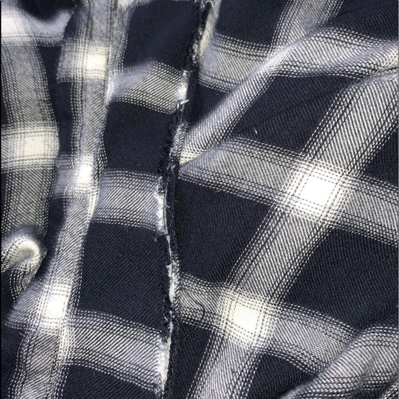 Hollister wrap plaid shirt🤩 - Picture 2 of 2